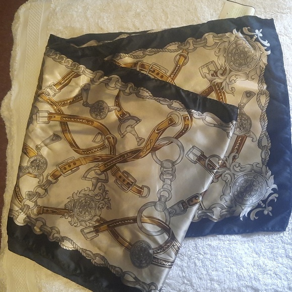 Womens cejon scarf. 100% polyester - Picture 1 of 2